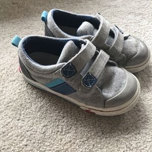 Toddler boy see kai run size 9